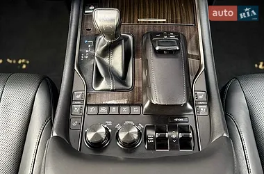 Lexus LX 2016