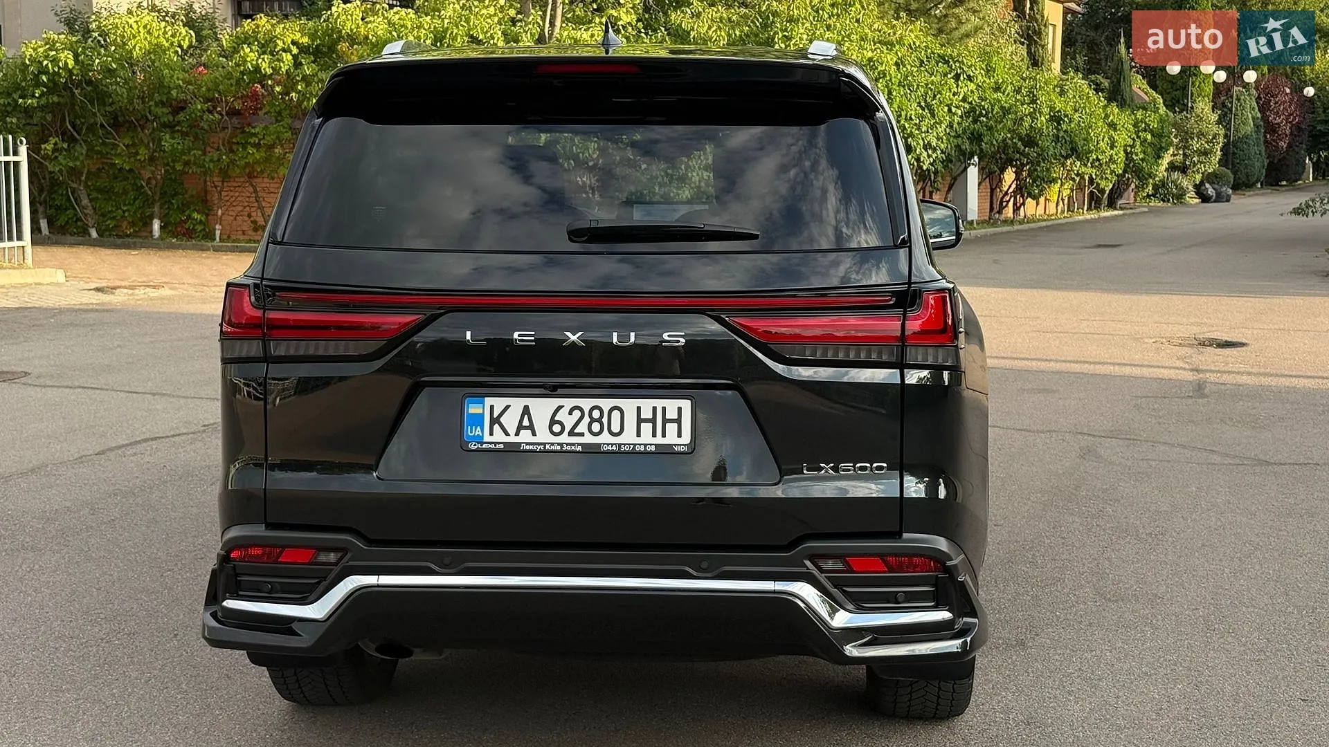 2023 Lexus LX - мініатюра 12