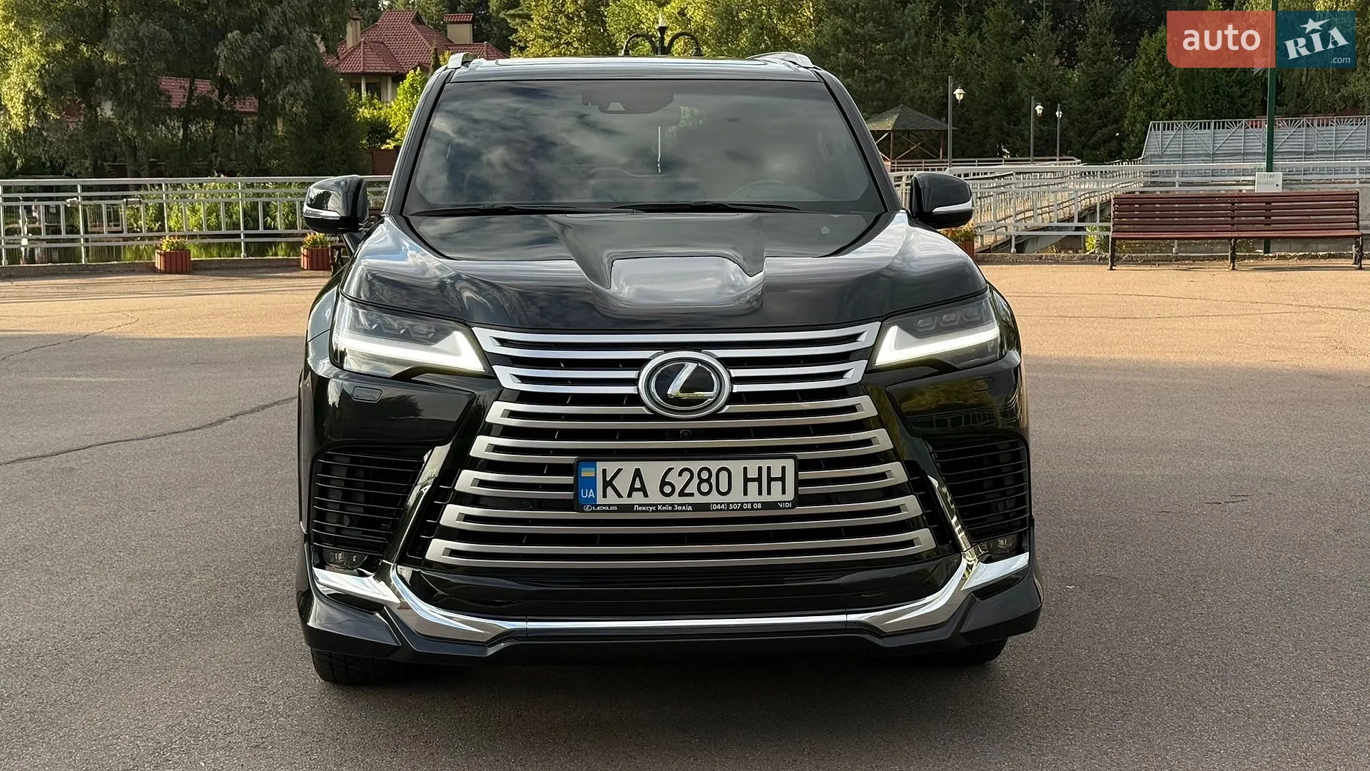 2023 Lexus LX - мініатюра 18