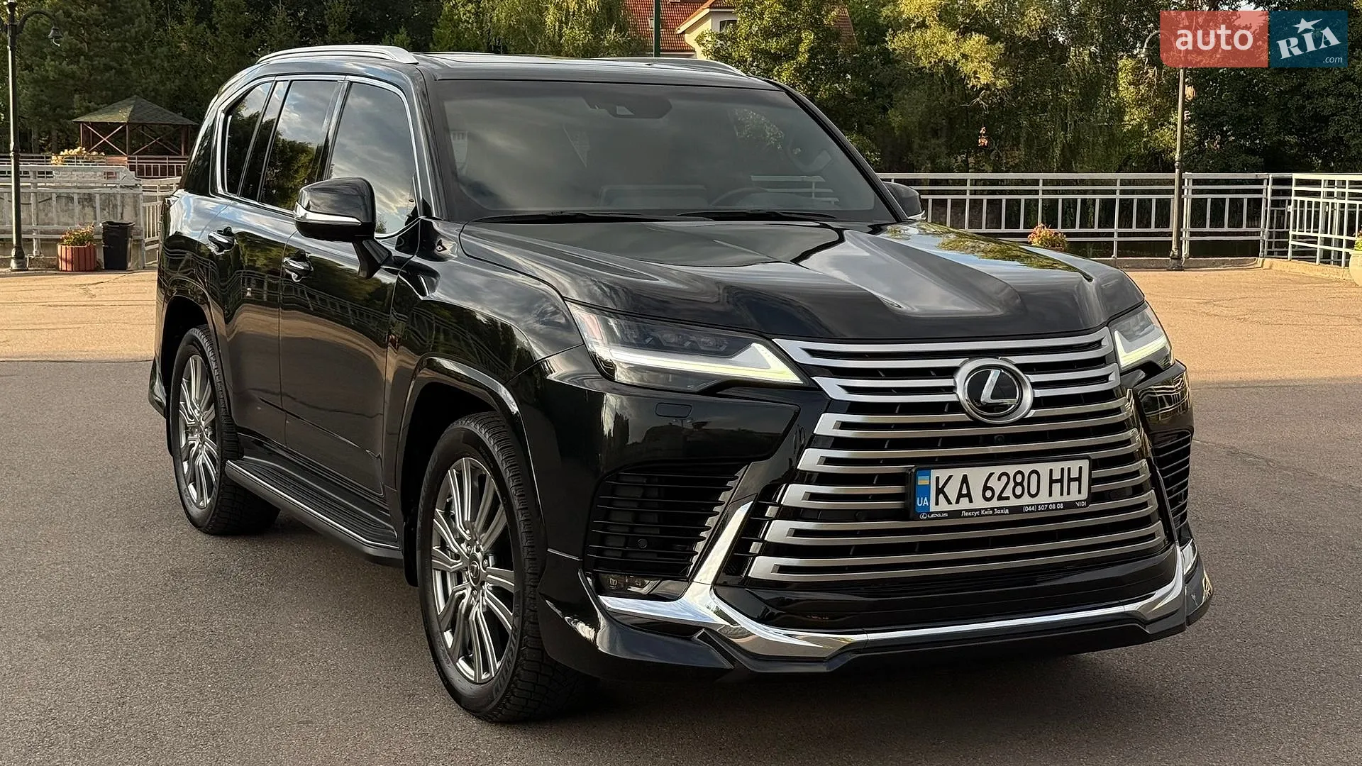 2023 Lexus LX - мініатюра 19