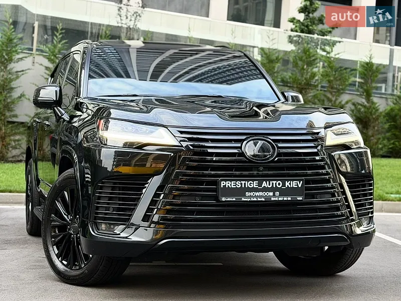 Lexus LX
