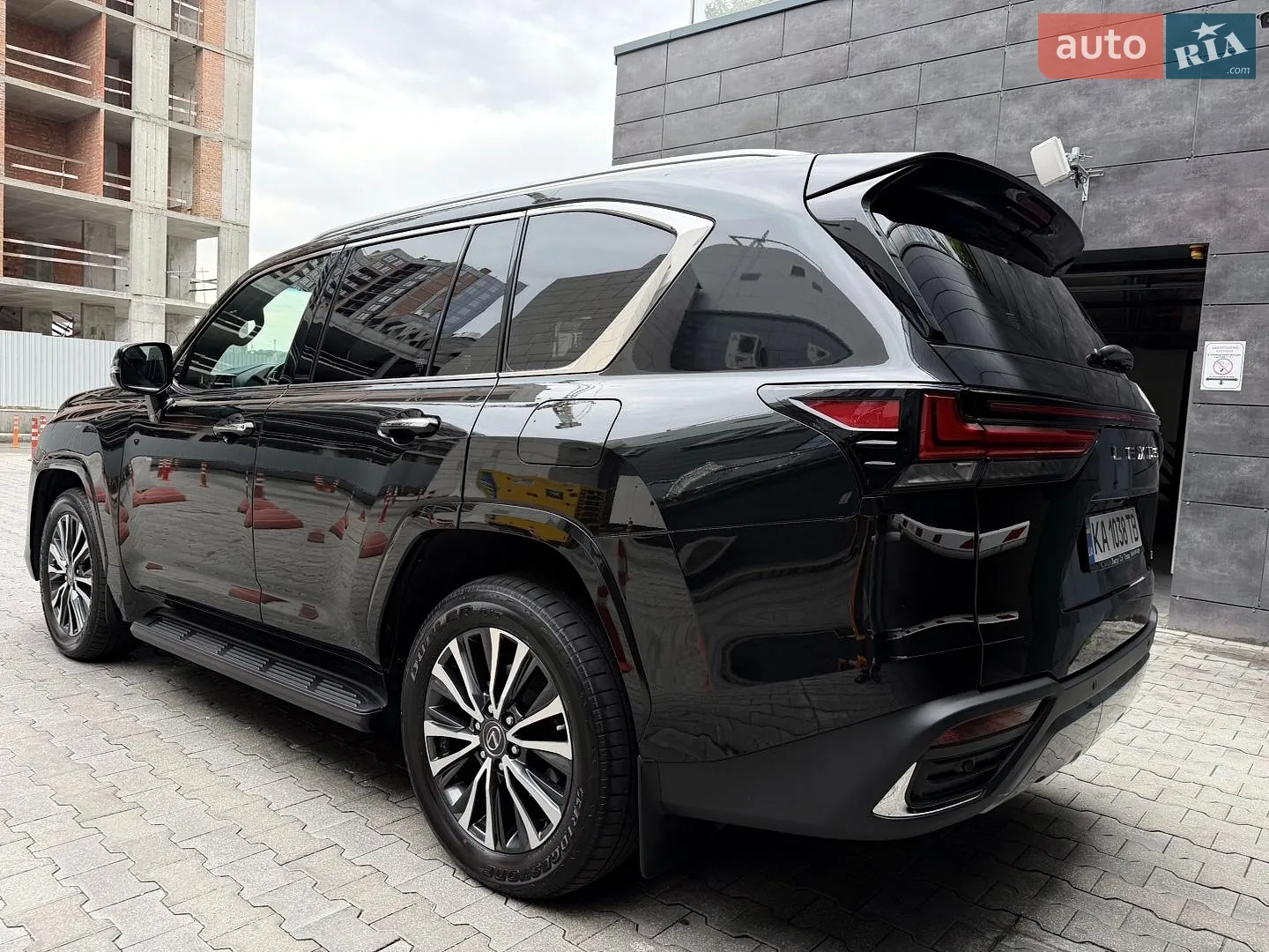2022 Lexus LX - мініатюра 25