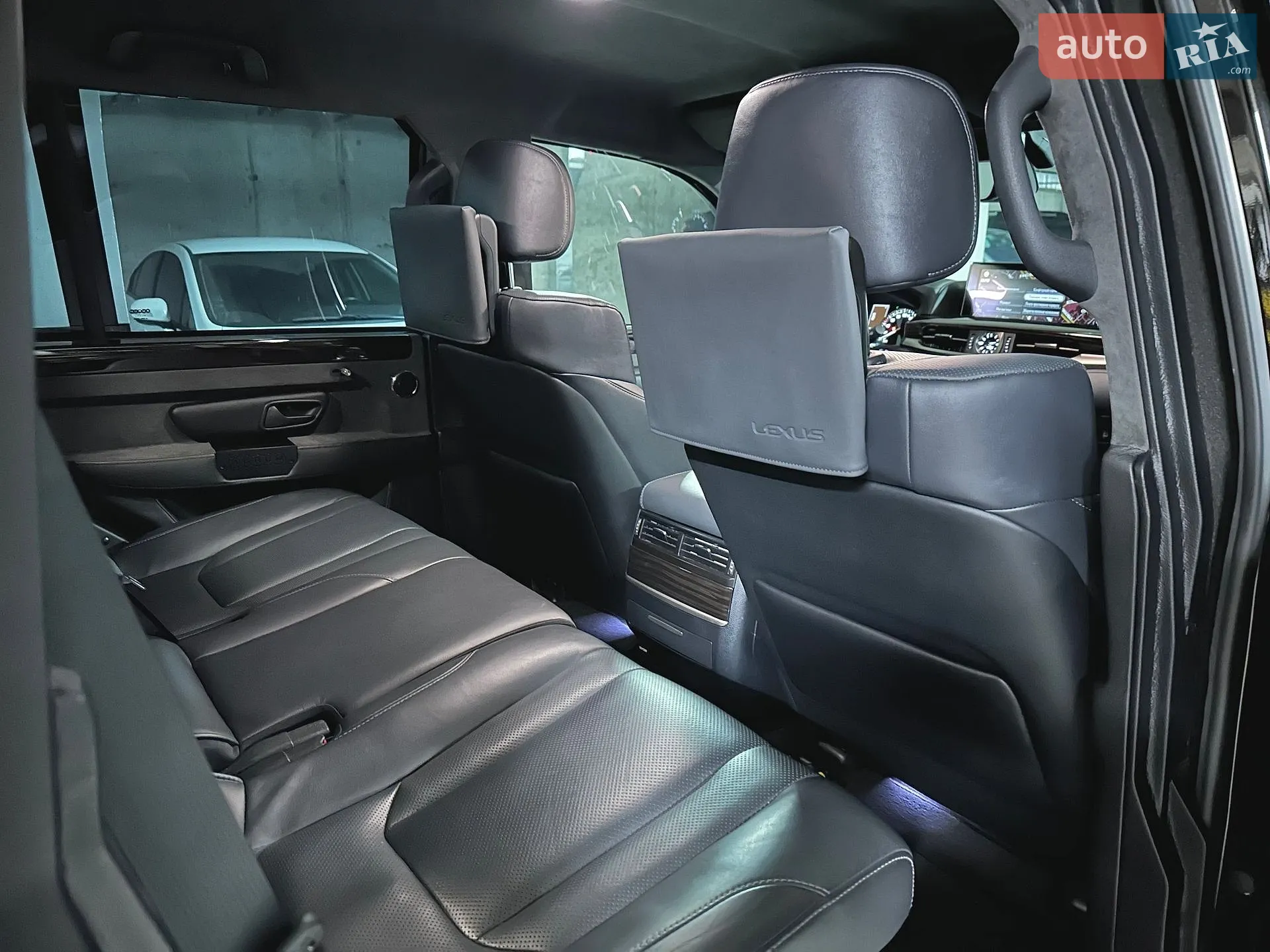 2019 Lexus LX - мініатюра 17