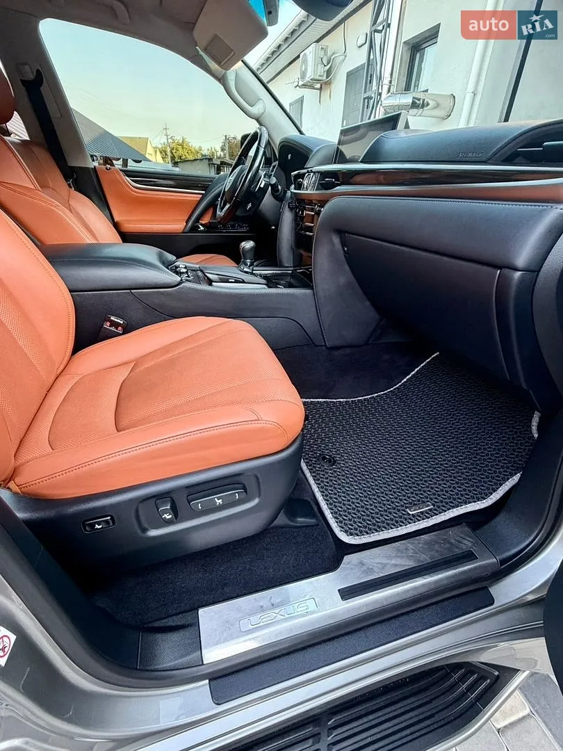 2017 Lexus LX - мініатюра 14