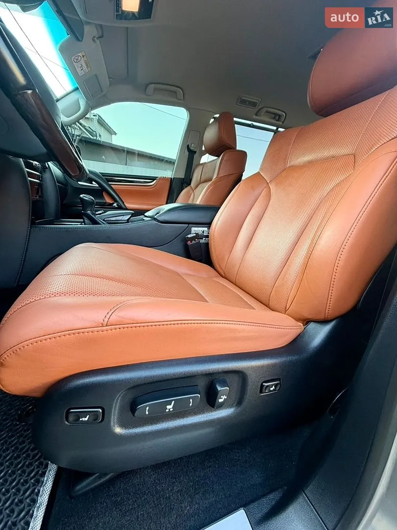 2017 Lexus LX - мініатюра 19