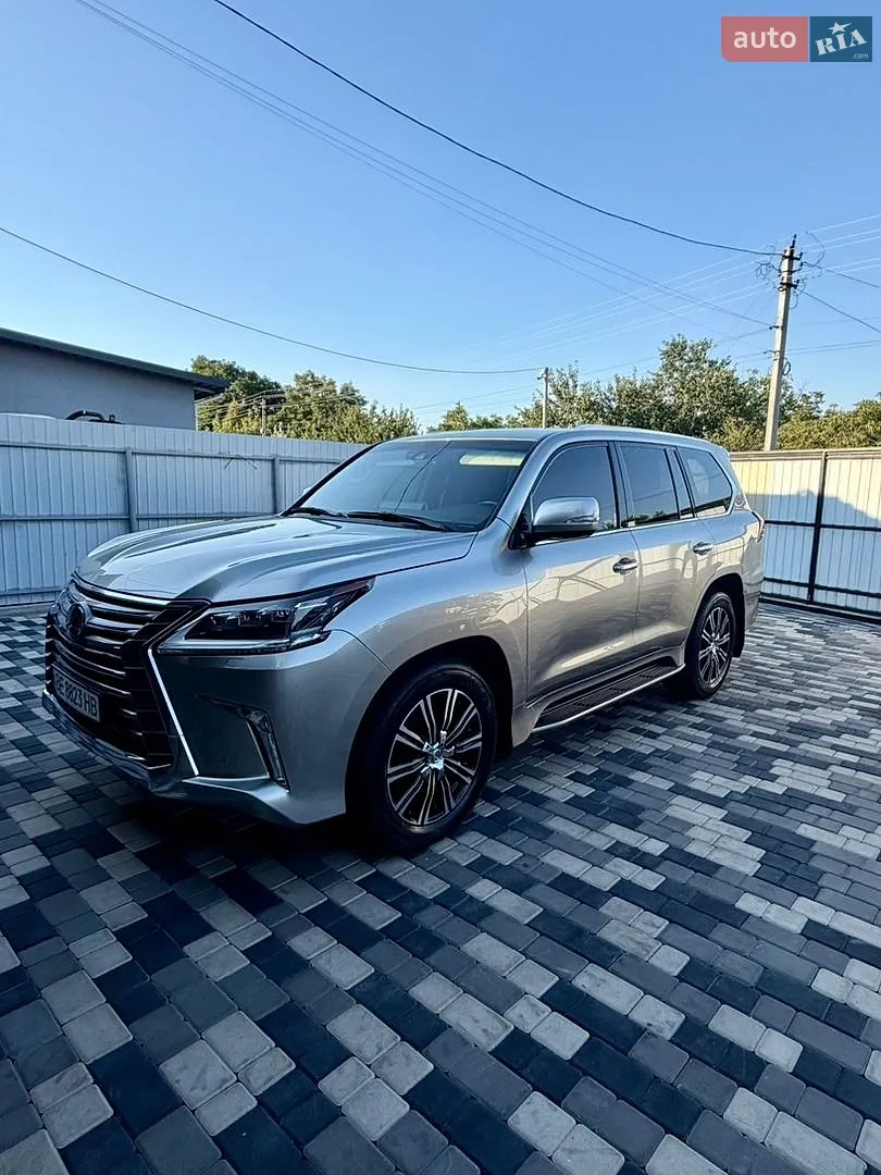 2017 Lexus LX - мініатюра 3