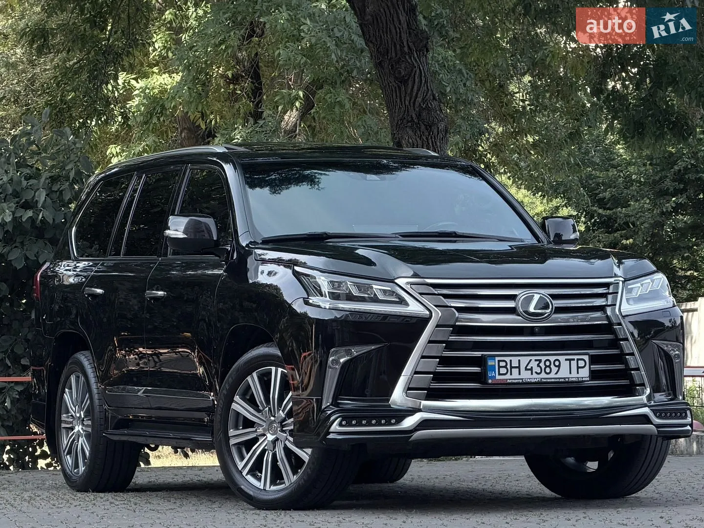2016 Lexus LX - мініатюра 11