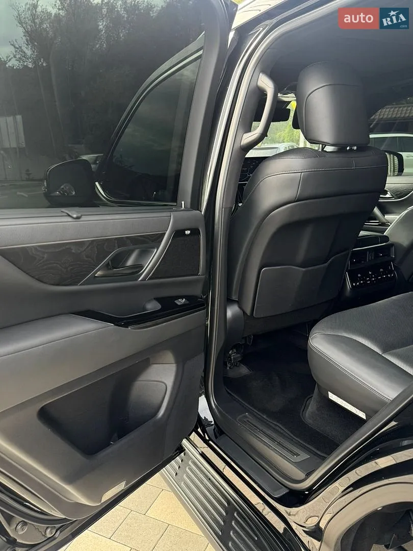 2023 Lexus LX - мініатюра 24