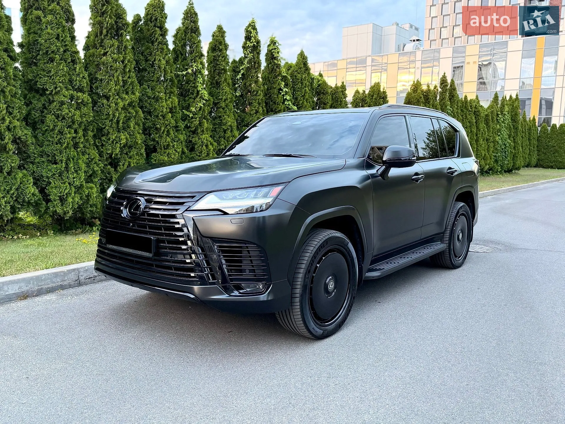 2025 Lexus LX - мініатюра 2