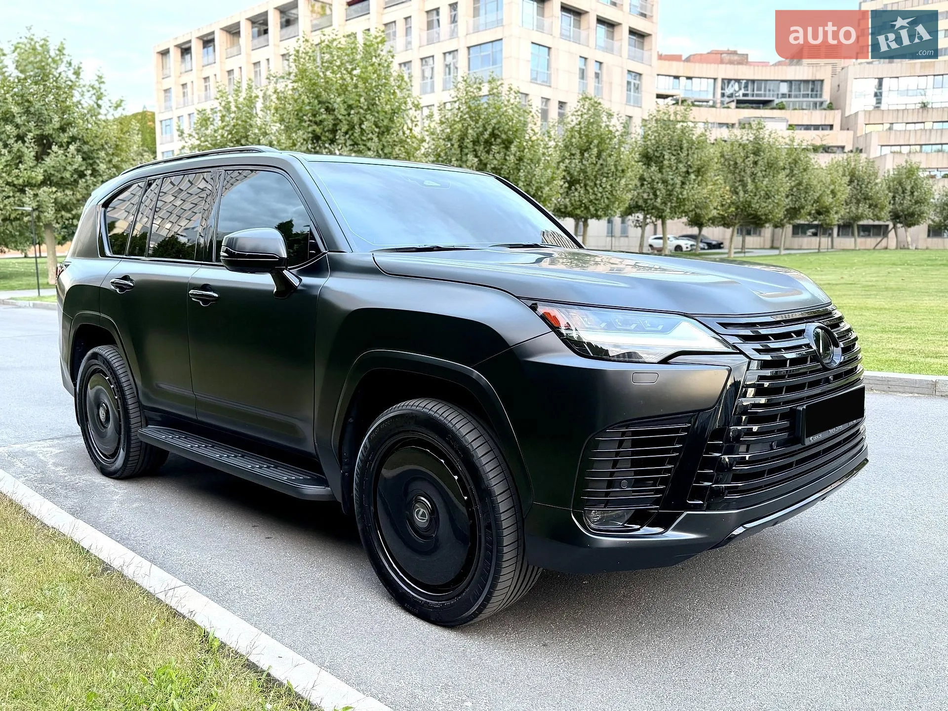 2025 Lexus LX - мініатюра 16