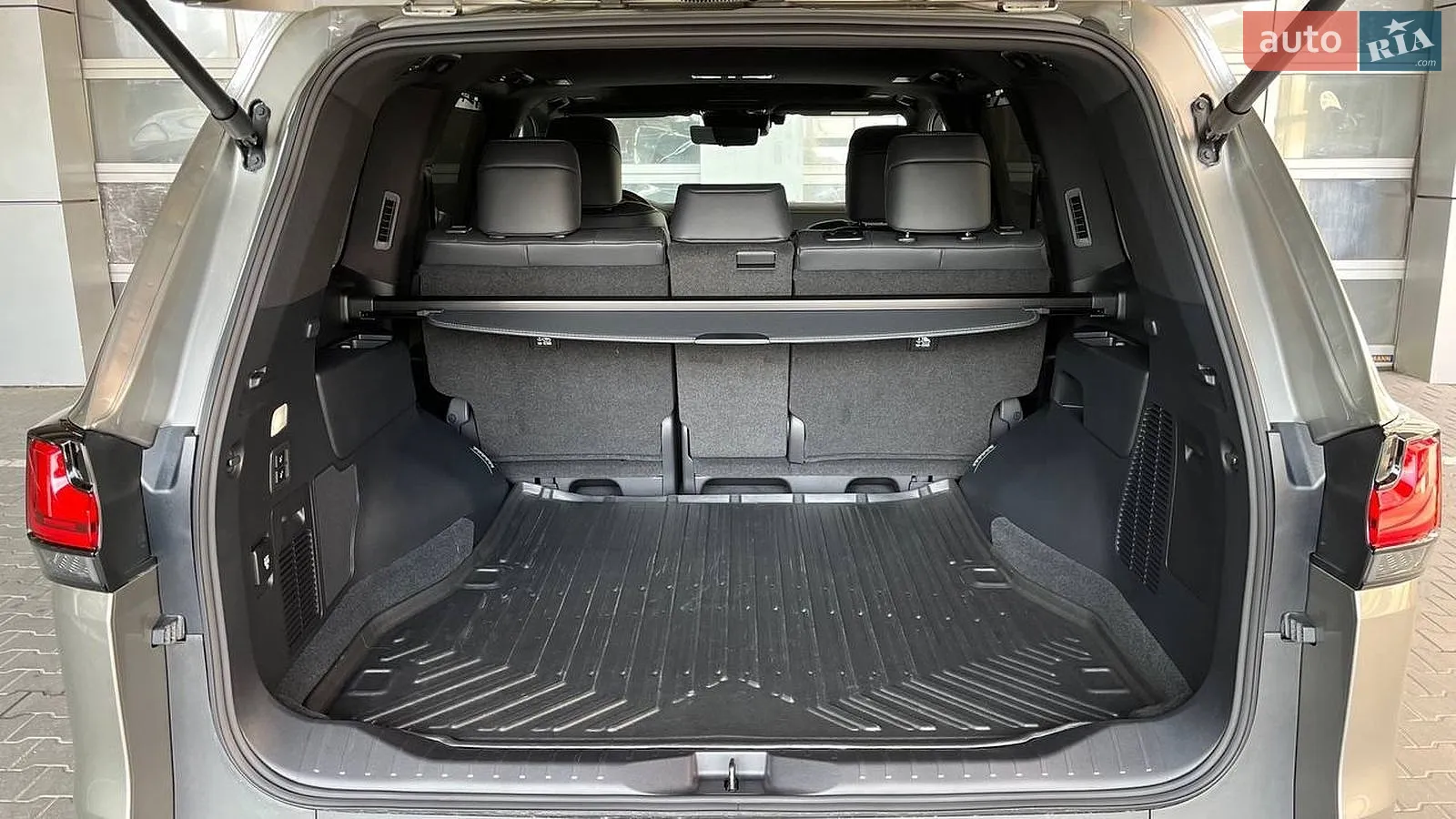 2025 Lexus LX - мініатюра 10