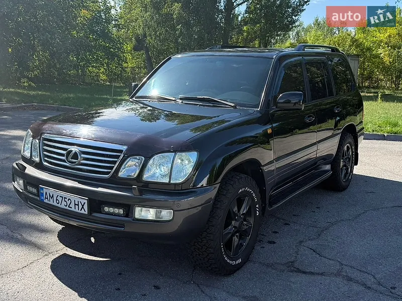 Lexus LX 2006