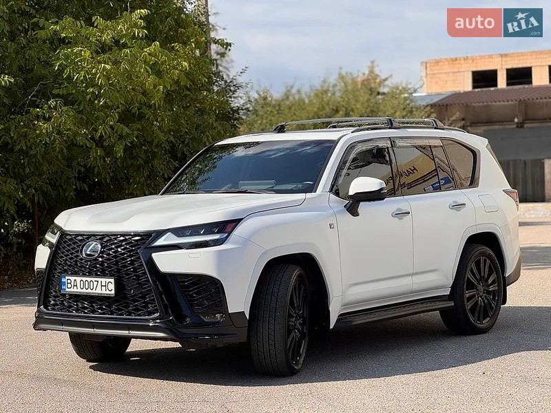 Lexus LX
