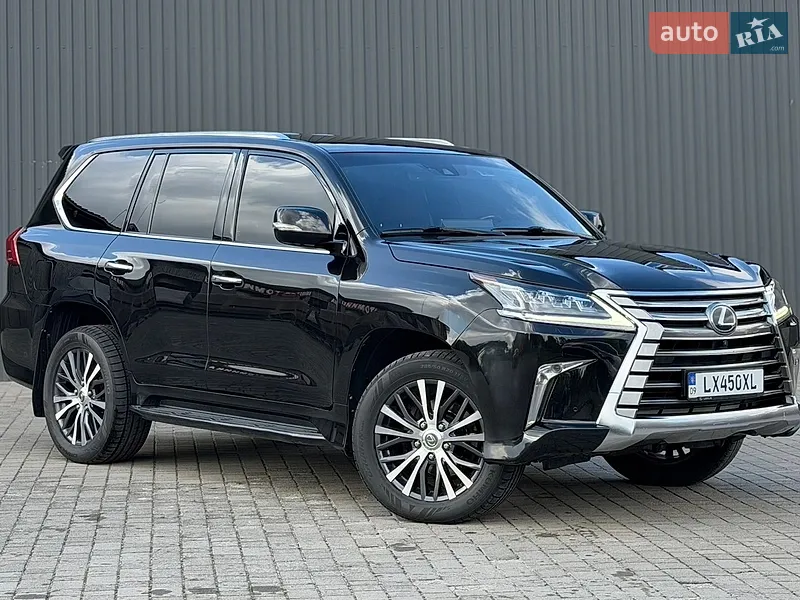 Lexus LX
