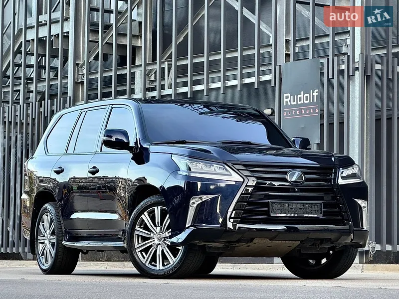 Lexus LX