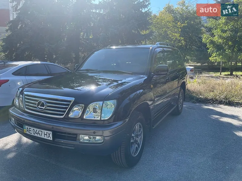Lexus LX