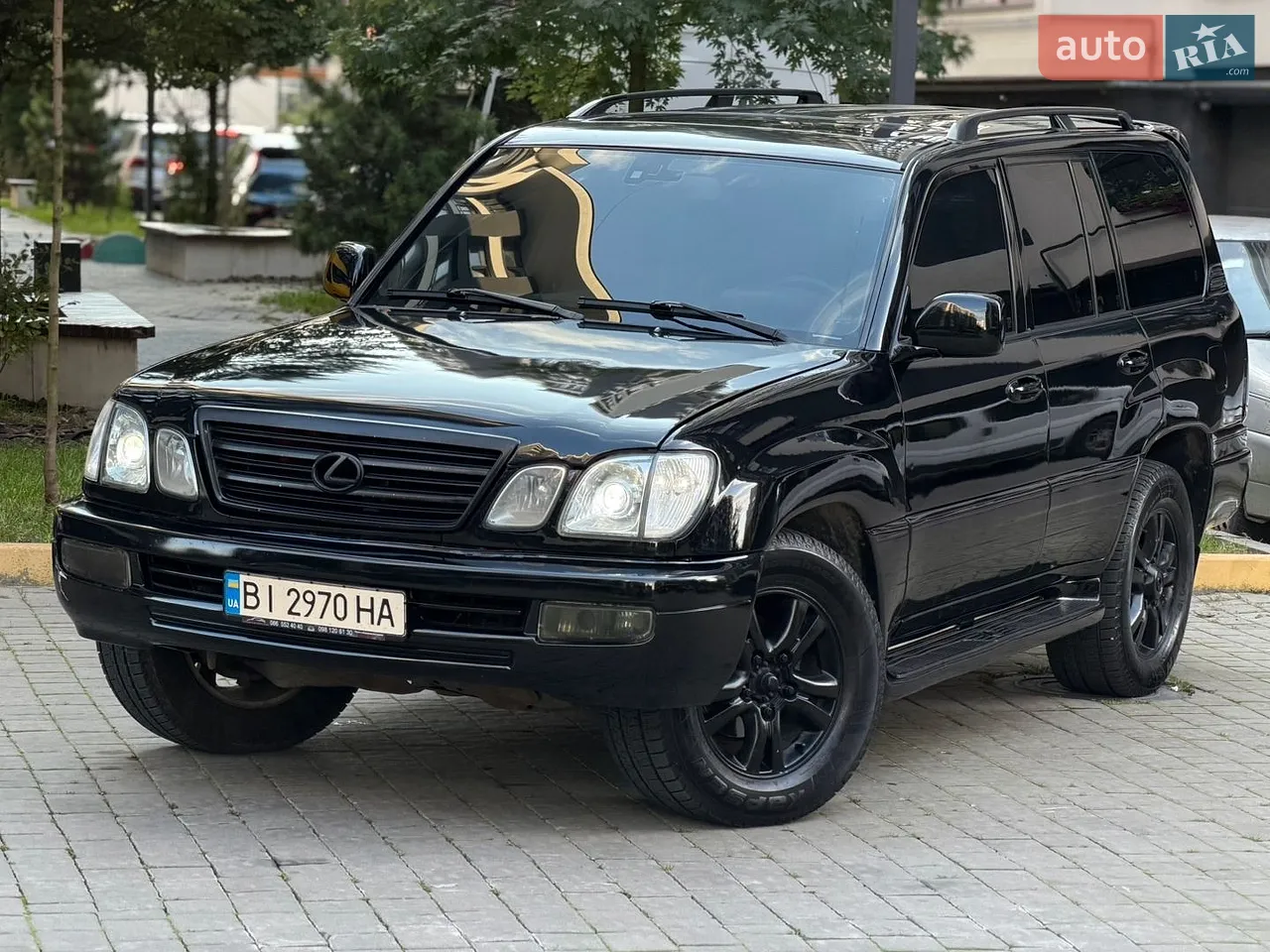Lexus LX 2004