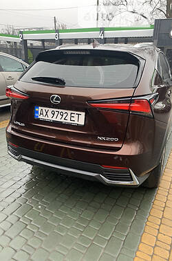 Внедорожник / Кроссовер Lexus NX 200 2017 в Виннице