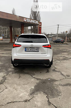 Внедорожник / Кроссовер Lexus NX 200t 2016 в Харькове