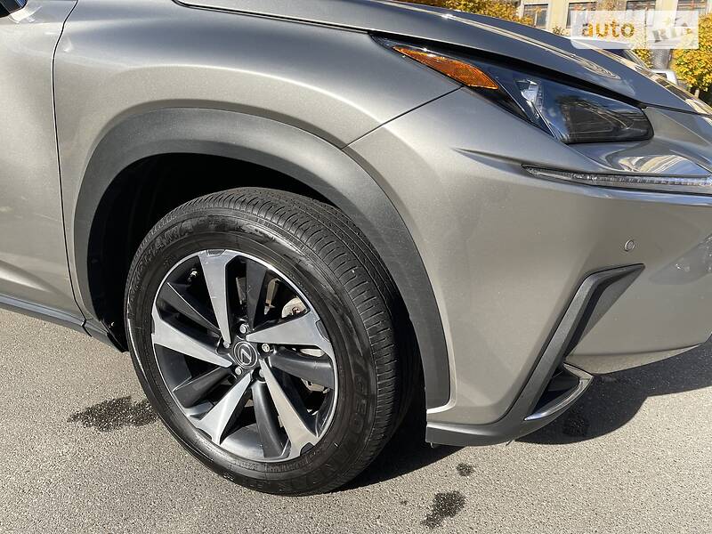 Внедорожник / Кроссовер Lexus NX 2017 в Киеве