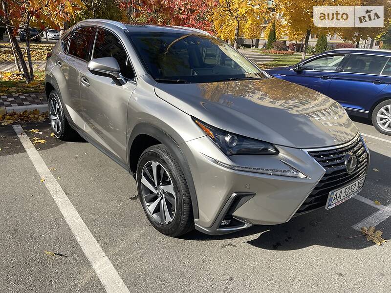 Внедорожник / Кроссовер Lexus NX 2017 в Киеве