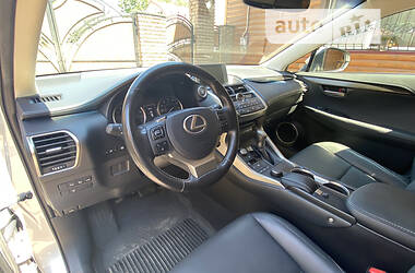 Внедорожник / Кроссовер Lexus NX 2017 в 