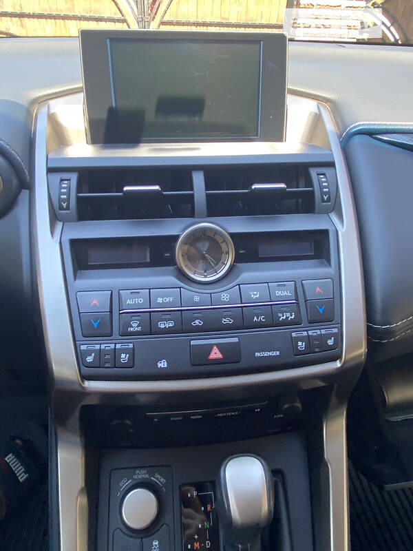 Внедорожник / Кроссовер Lexus NX 2017 в Харькове