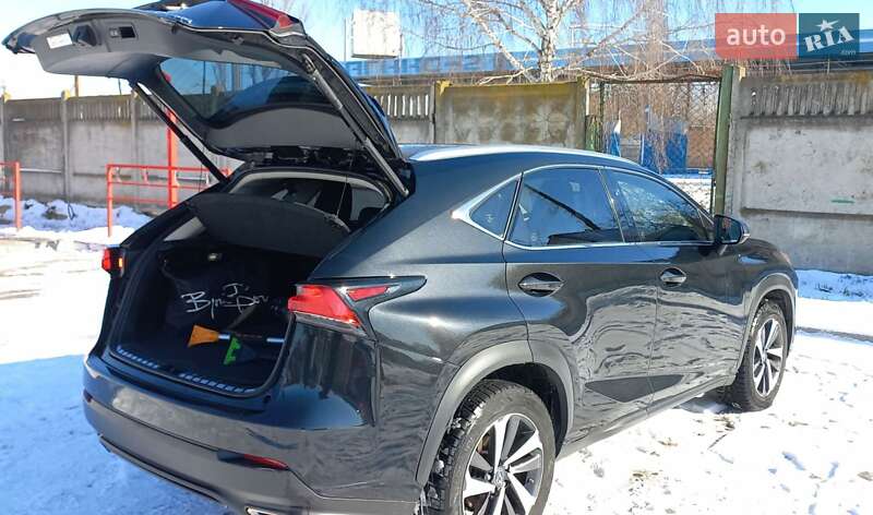 Внедорожник / Кроссовер Lexus NX 2018 в Виннице