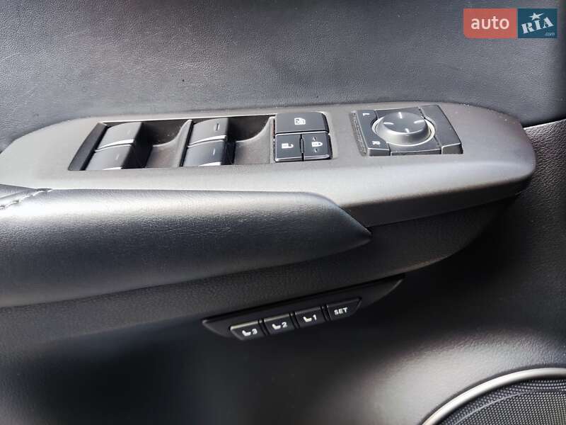 Позашляховик / Кросовер Lexus NX 2015 в Києві фото 12 Позашляховик / Кросовер Lexus NX 2015 в Києві