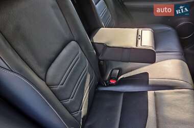 Внедорожник / Кроссовер Lexus NX 2015 в 