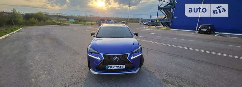 Позашляховик / Кросовер Lexus NX 2016 в Рівному