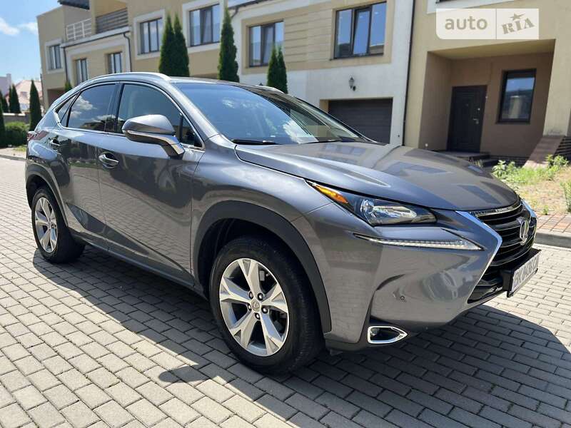 Позашляховик / Кросовер Lexus NX 2017 в Рівному