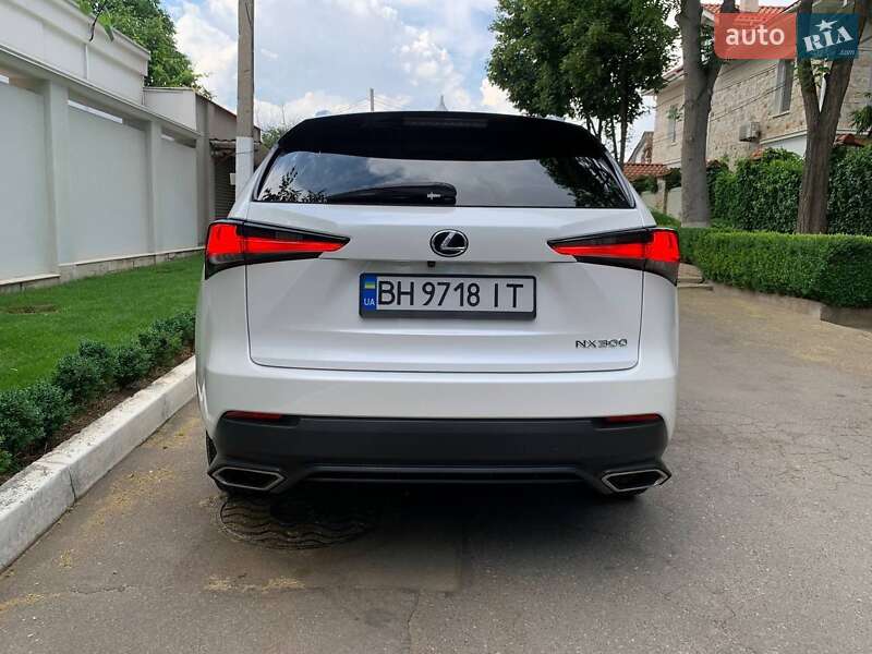 Внедорожник / Кроссовер Lexus NX 2017 в Одессе