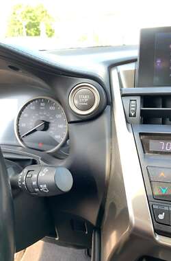 Позашляховик / Кросовер Lexus NX 2017 в Харкові