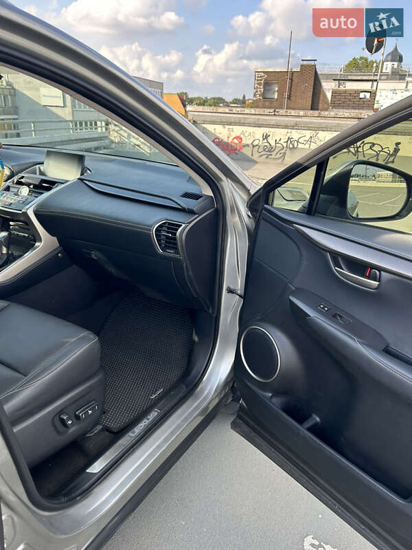 Внедорожник / Кроссовер Lexus NX 2016 в Харькове