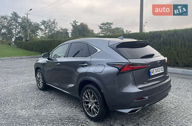 Внедорожник / Кроссовер Lexus NX 2019 в 