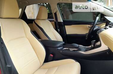 Внедорожник / Кроссовер Lexus NX 2015 в 