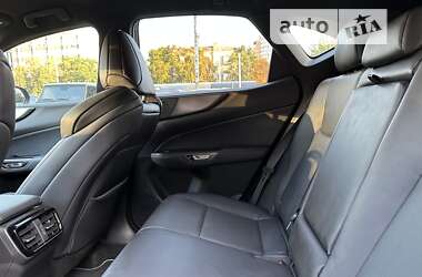 Внедорожник / Кроссовер Lexus NX 2022 в 