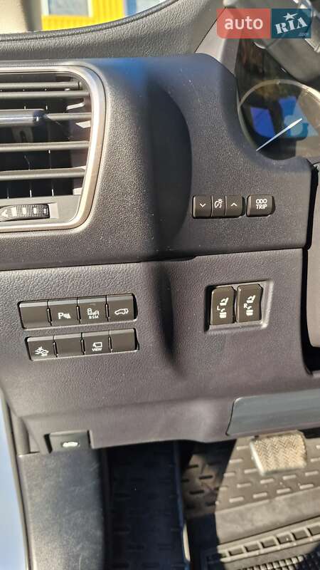 Позашляховик / Кросовер Lexus NX 2014 в Дніпрі