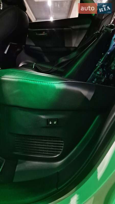 Позашляховик / Кросовер Lexus NX 2014 в Дніпрі