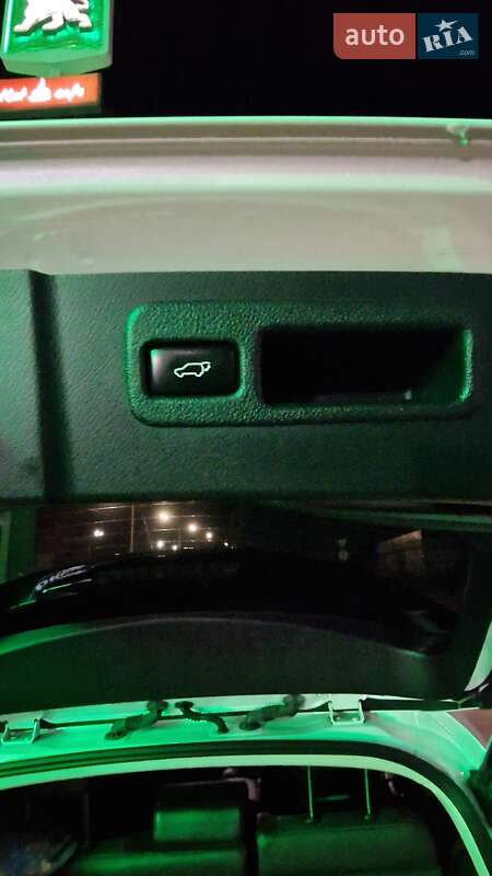 Позашляховик / Кросовер Lexus NX 2014 в Дніпрі