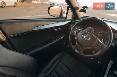 Внедорожник / Кроссовер Lexus NX 2015 в 