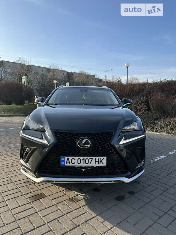 Позашляховик / Кросовер Lexus NX 2018 в Луцьку