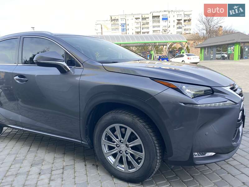 Позашляховик / Кросовер Lexus NX 2017 в Кропивницькому