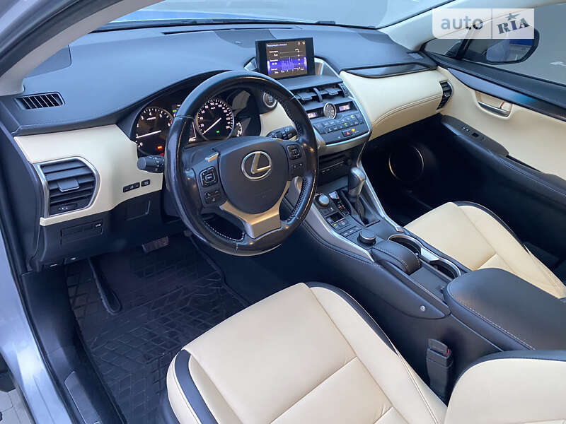 Позашляховик / Кросовер Lexus NX 2016 в Вінниці