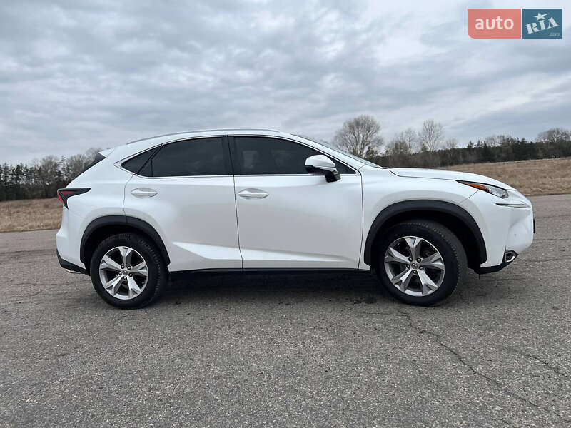 Позашляховик / Кросовер Lexus NX 2016 в Полтаві