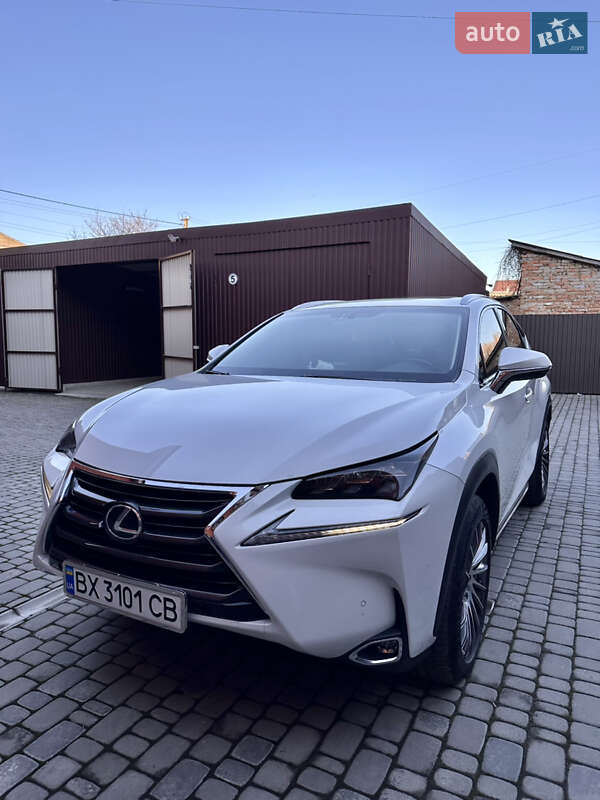 Позашляховик / Кросовер Lexus NX 2016 в Шепетівці
