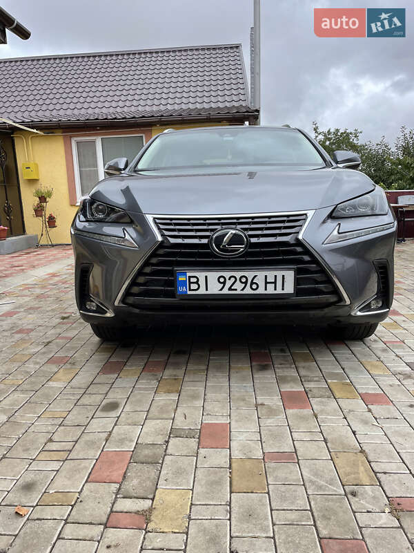 Внедорожник / Кроссовер Lexus NX 2018 в Карловке