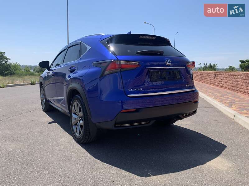 Позашляховик / Кросовер Lexus NX 2015 в Миколаєві