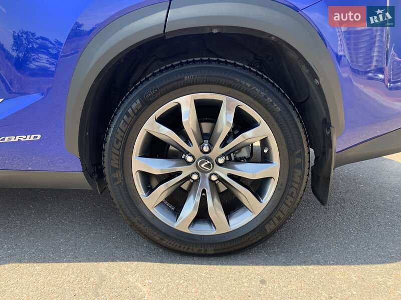 Позашляховик / Кросовер Lexus NX 2015 в Миколаєві